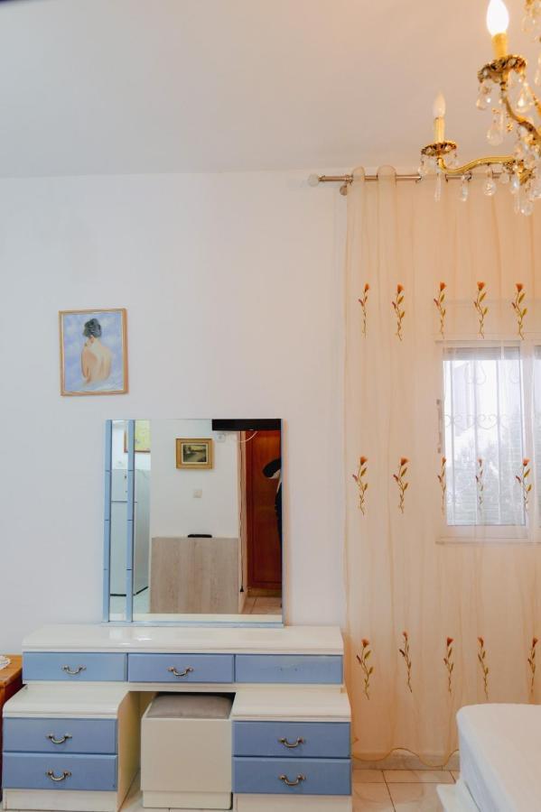 Seferi'S Apartament Lejlighed Sarandë Eksteriør billede