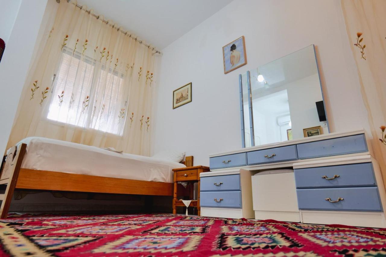 Seferi'S Apartament Lejlighed Sarandë Eksteriør billede